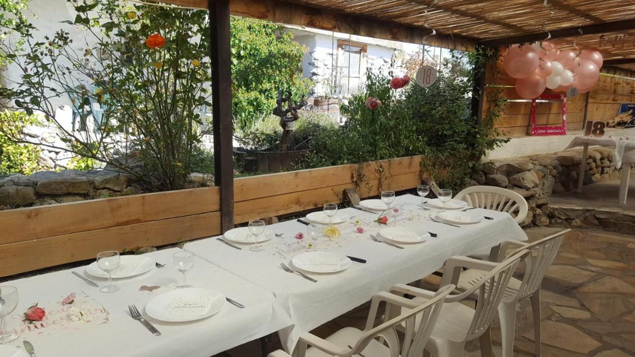 Les Terrasses Du Chatelard Theze  Luaran gambar